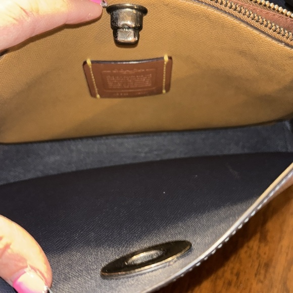 Coach Willow, leather bucket bag - Picture 11 of 14